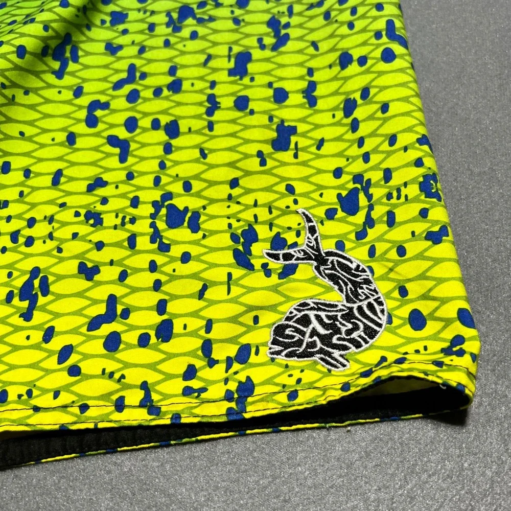 Pelagic Mens Mahi Fish Scale Board Shorts Green Blue Splatter Size 32 235-G